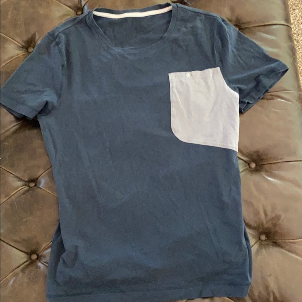 Lululemon men’s T-shirt